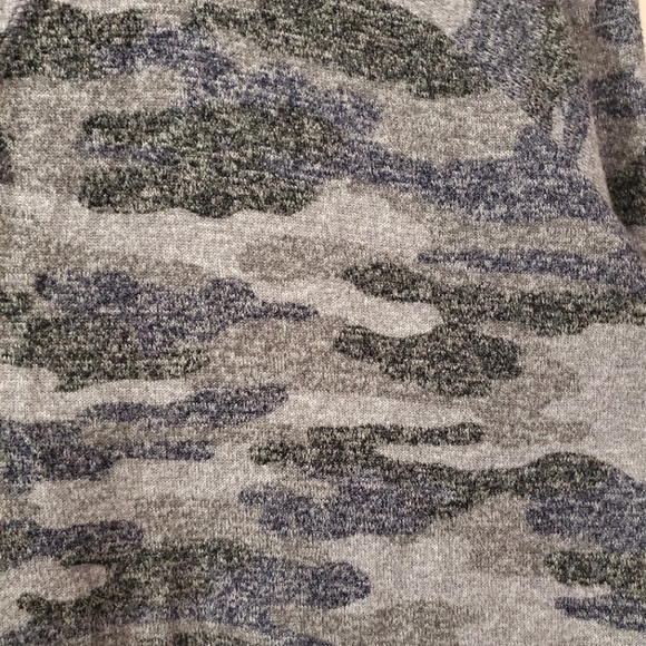 Lucky Brand - Hacci Cloud Jersey in Camo - Size S - Picture 8 of 11
